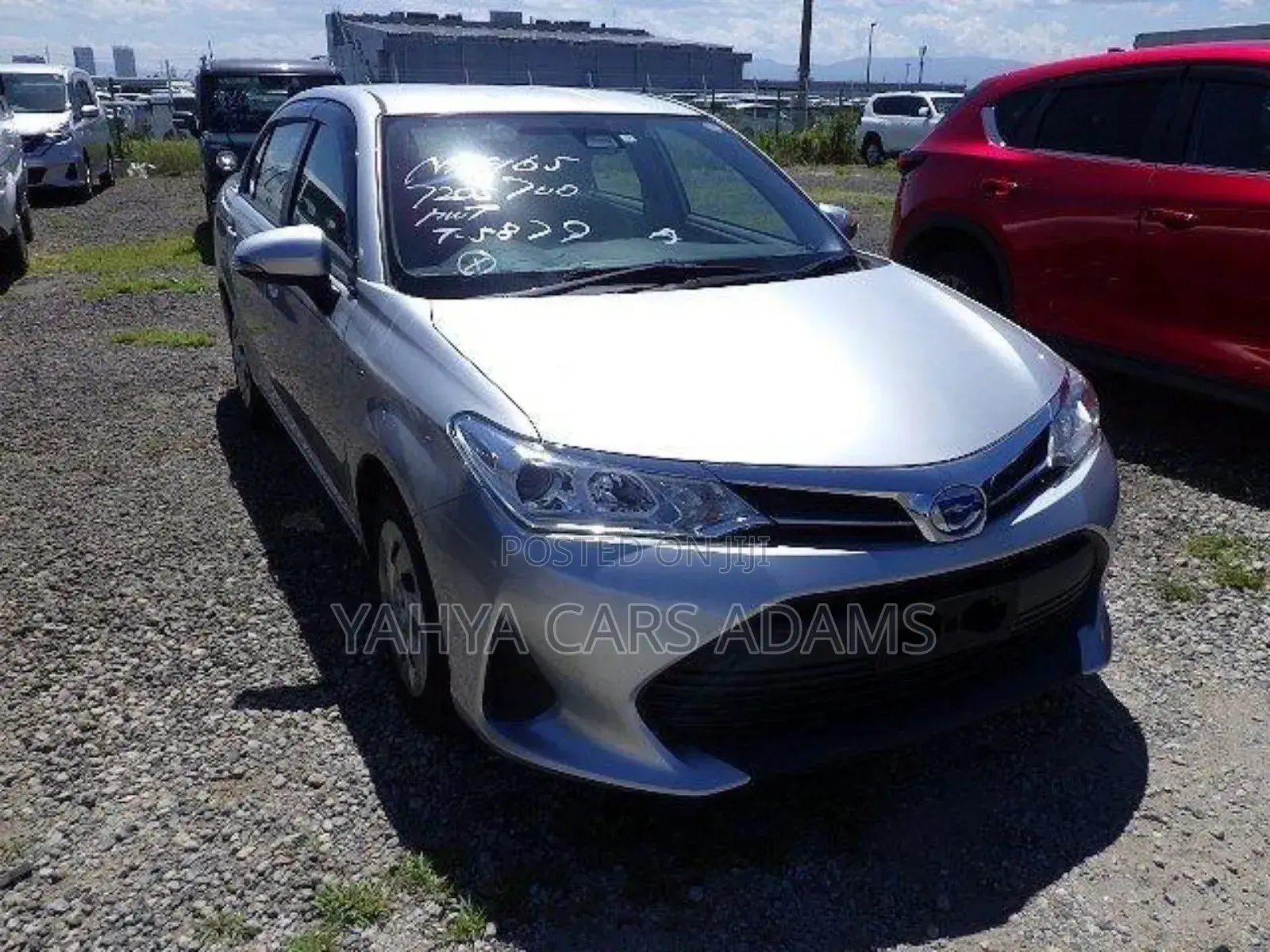 Toyota Axio 1.5 Hybrid 2WD 2019 Silver