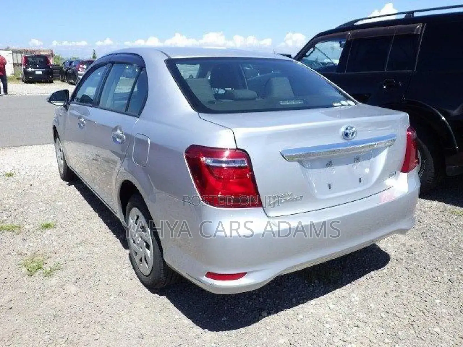 Toyota Axio 1.5 Hybrid 2WD 2019 Silver