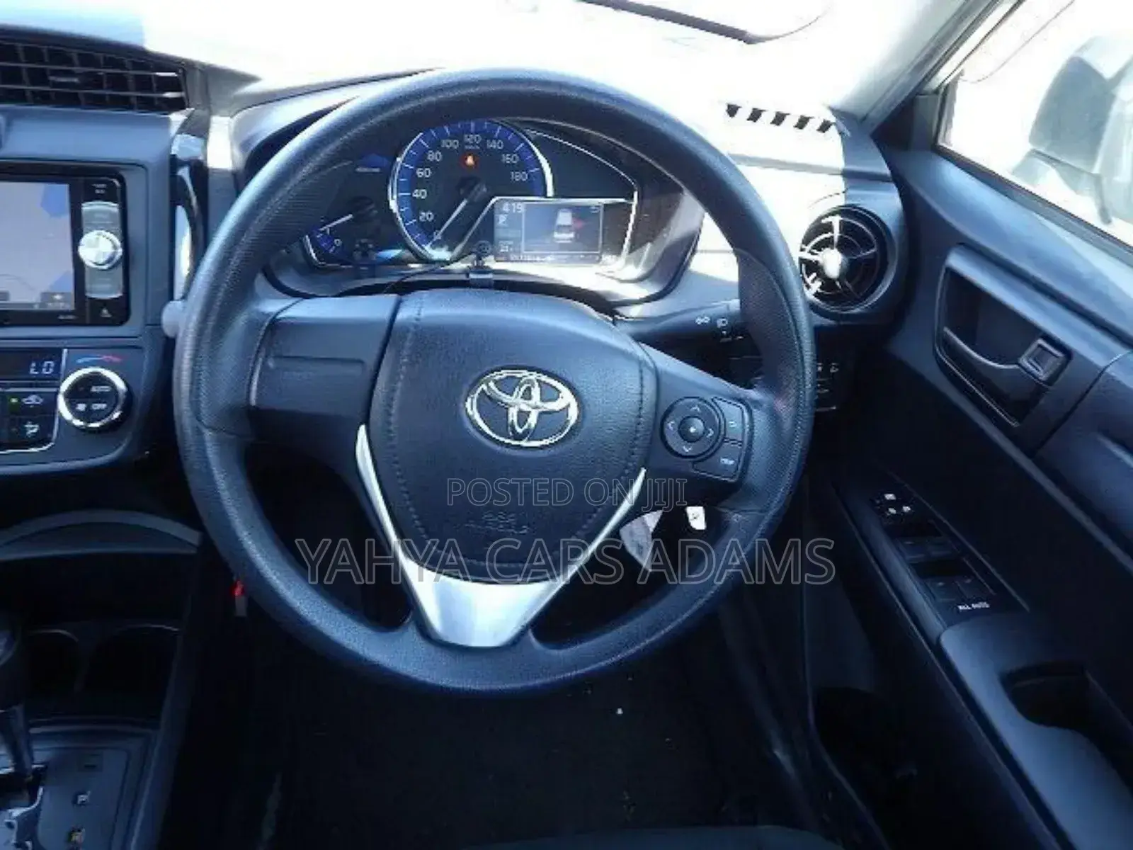 Toyota Axio 1.5 Hybrid 2WD 2019 Silver