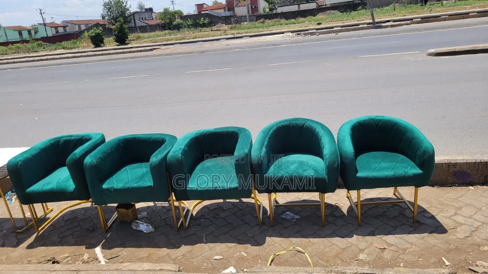 Green Velvet Styling Manicure Chairs