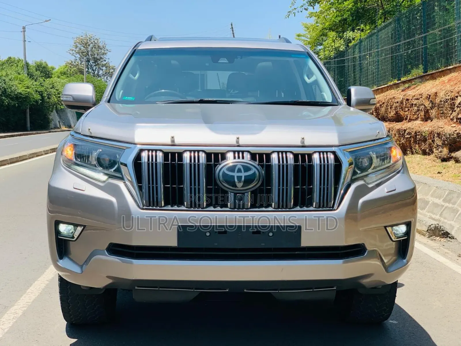Toyota Land Cruiser Prado 2019 Silver