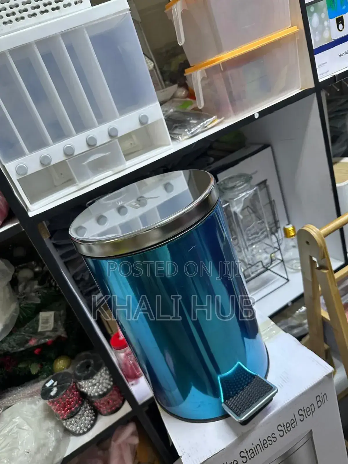 12l Stainless Steel Dustbin. Pedal Wastebin