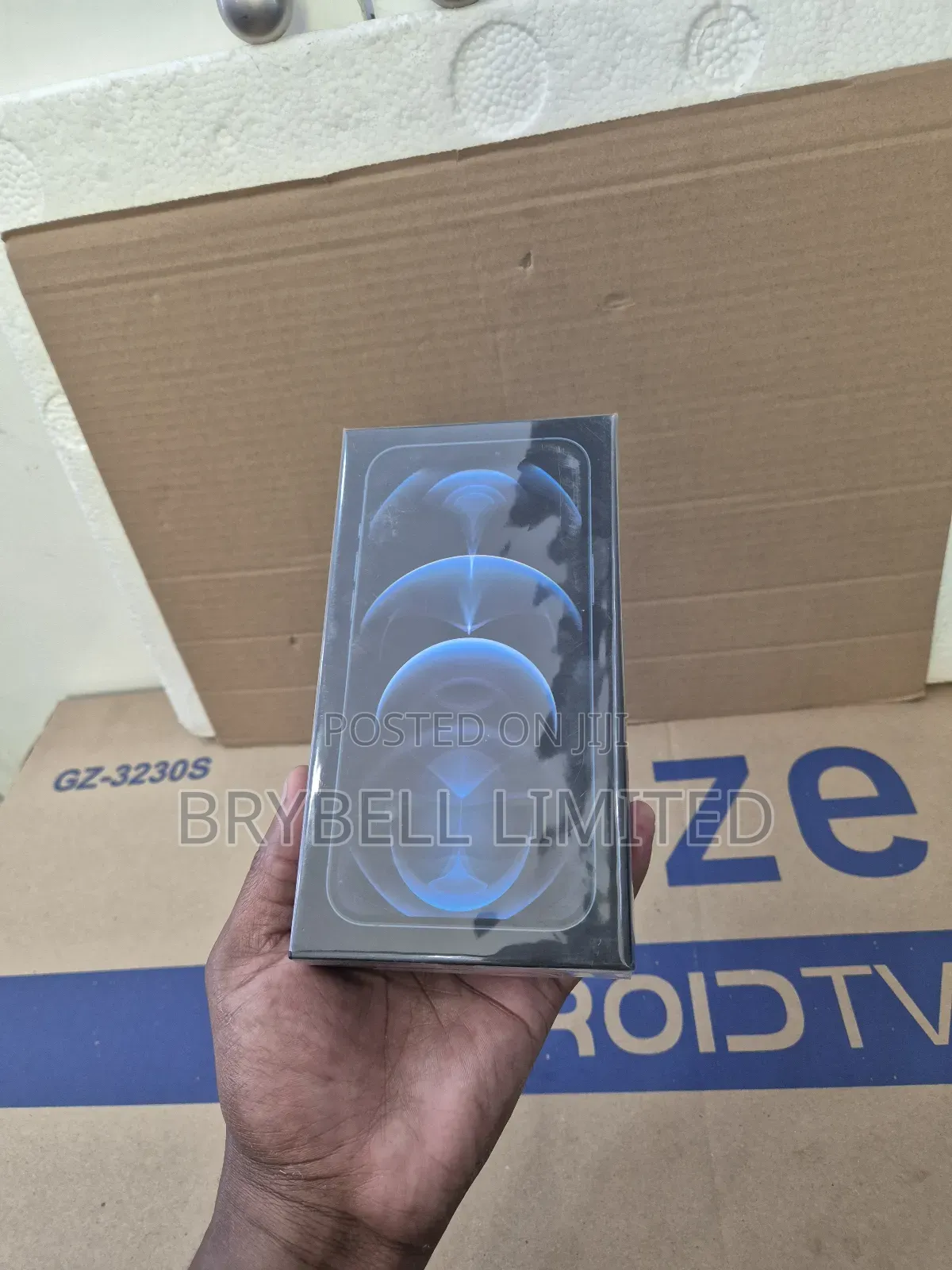 New Apple iPhone 12 Pro Max 256 GB Blue