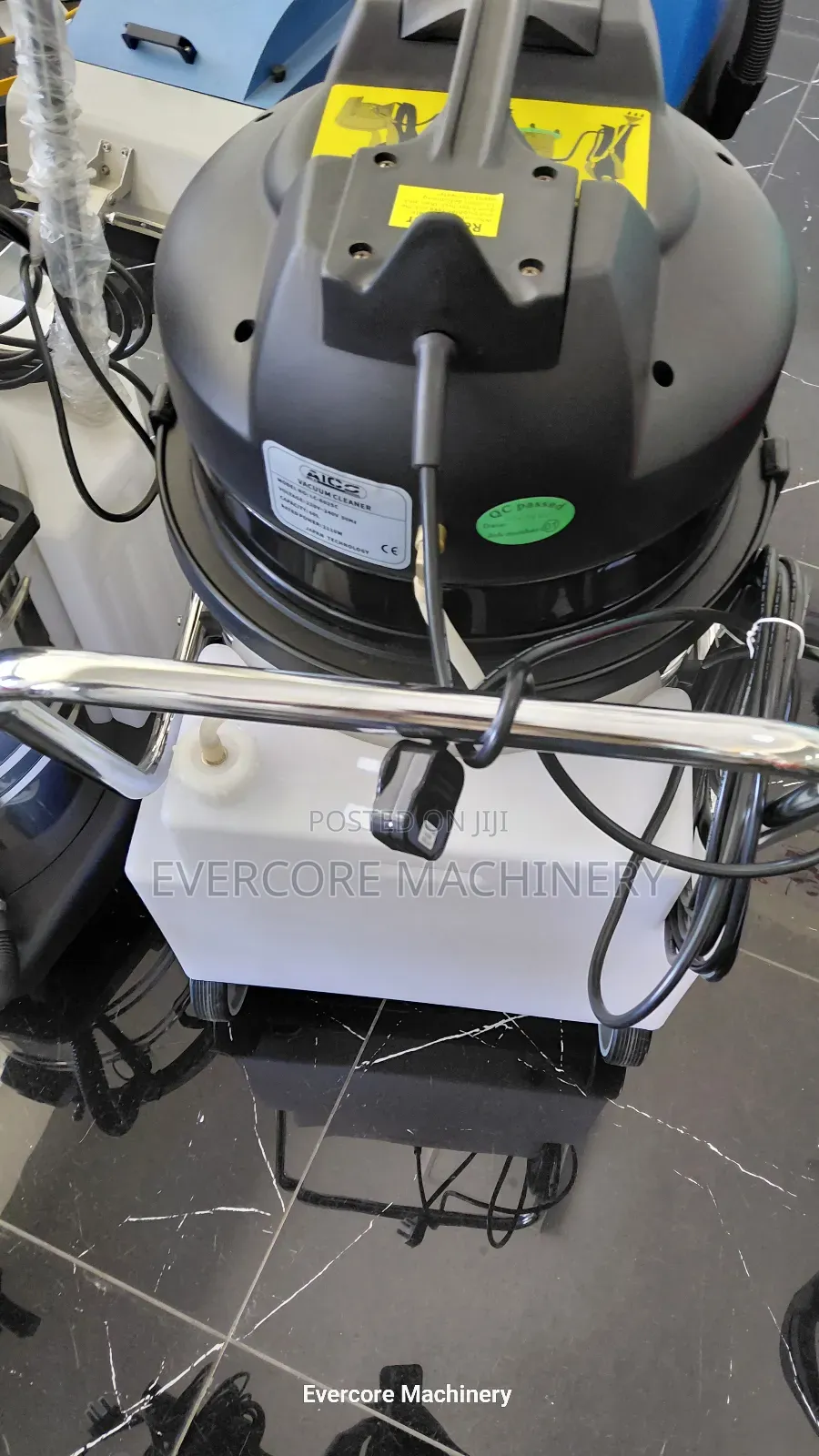 Wet and Dry Carpet Cleaner 60litres Capacity.