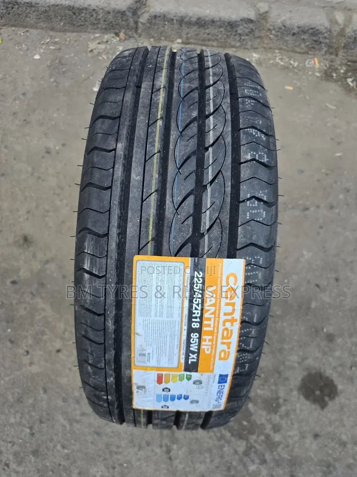 225 /45 R18 Centera Tyres.