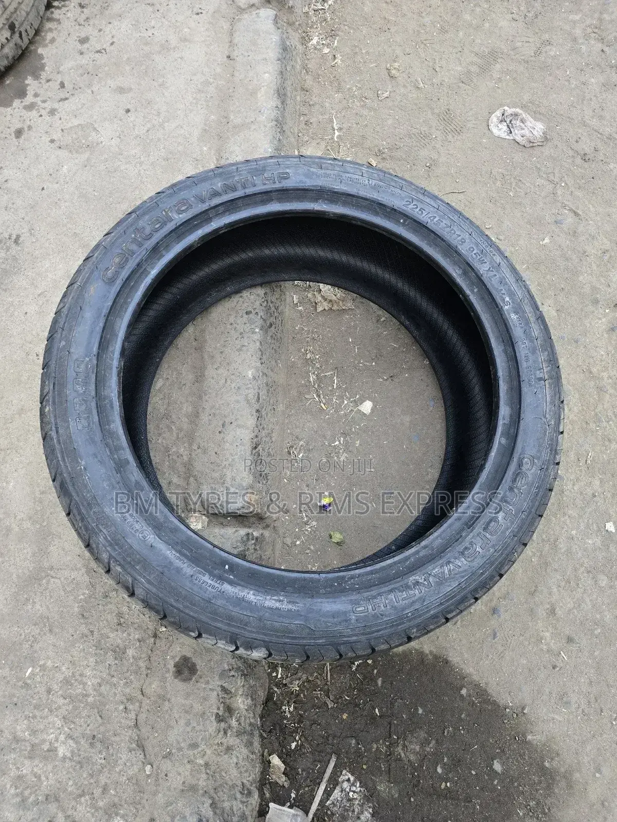 225 /45 R18 Centera Tyres.