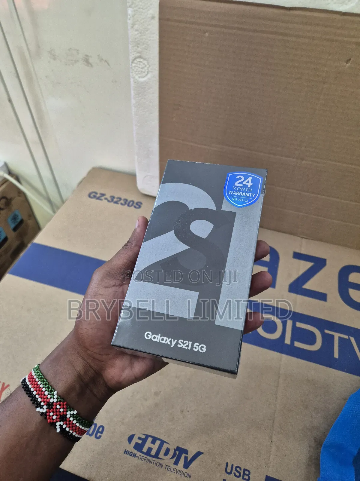 New Samsung Galaxy S21 5G 128 GB White