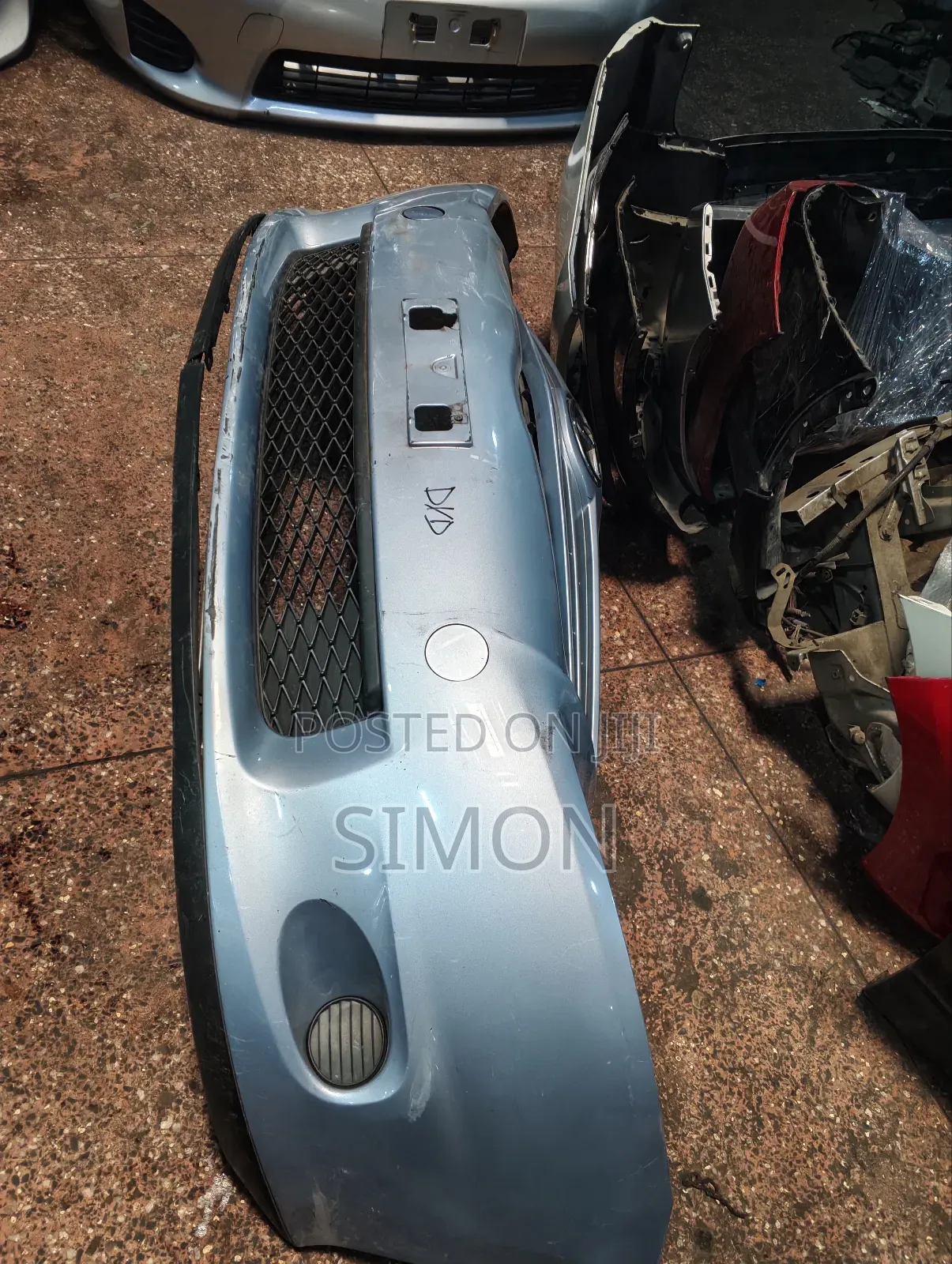 Auris 2008 Front Bumper
