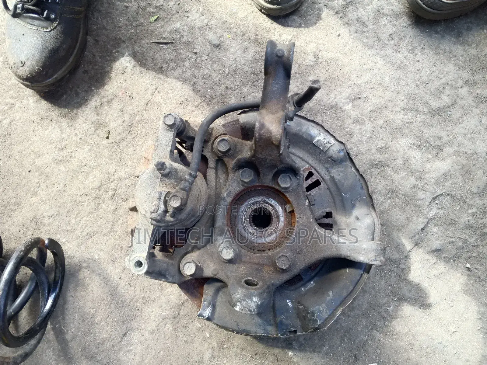 Toyota Vanguard Front Wheel Hub
