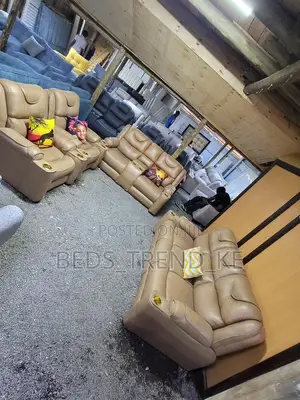 7 Seater Hosting Semi Recliner