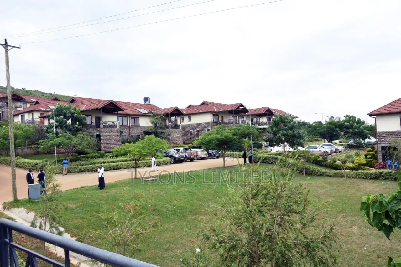 3bdrm Villa in Victoria Gardens, North West Kisumu for sale