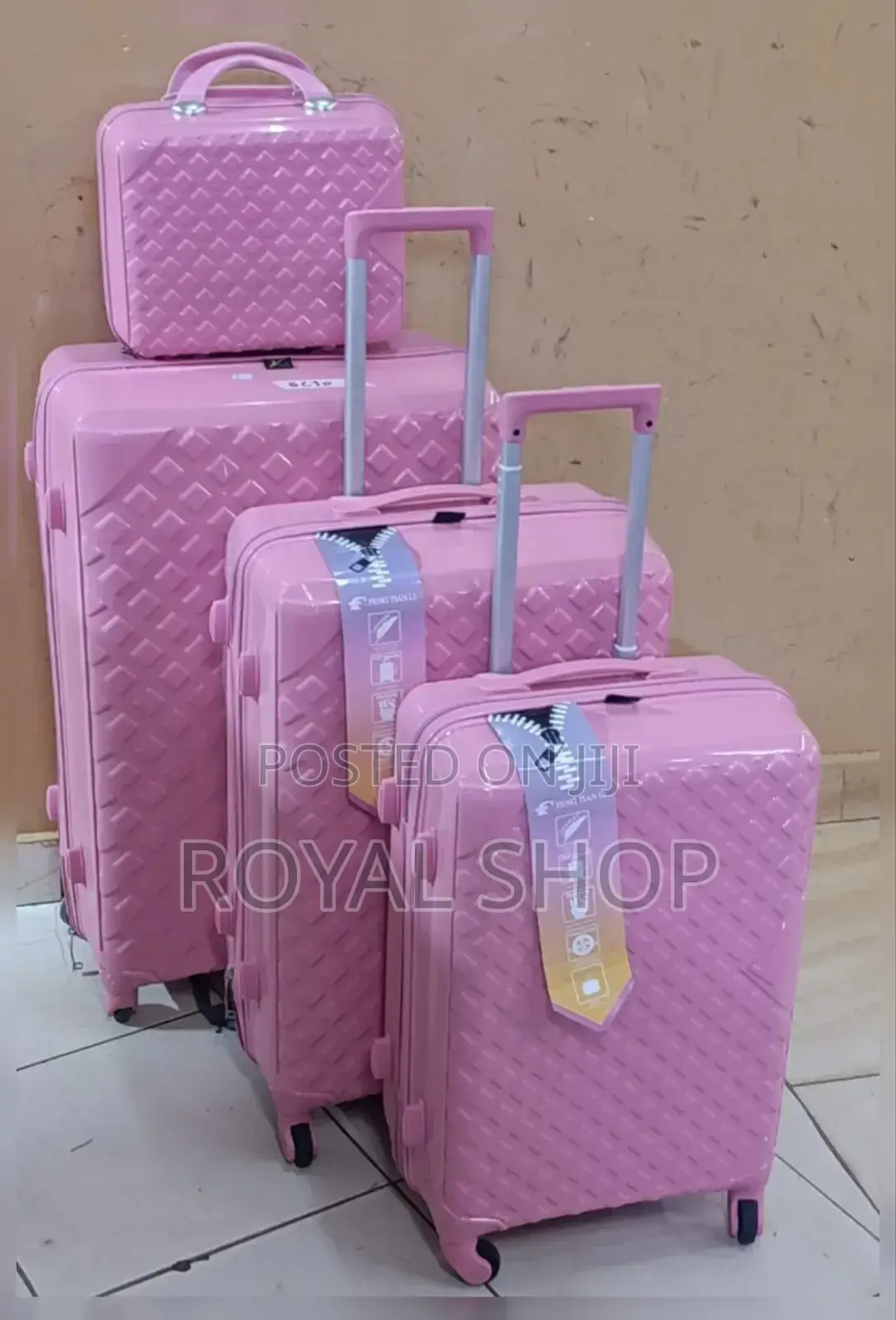Luxurious Suitcase 4 in 1