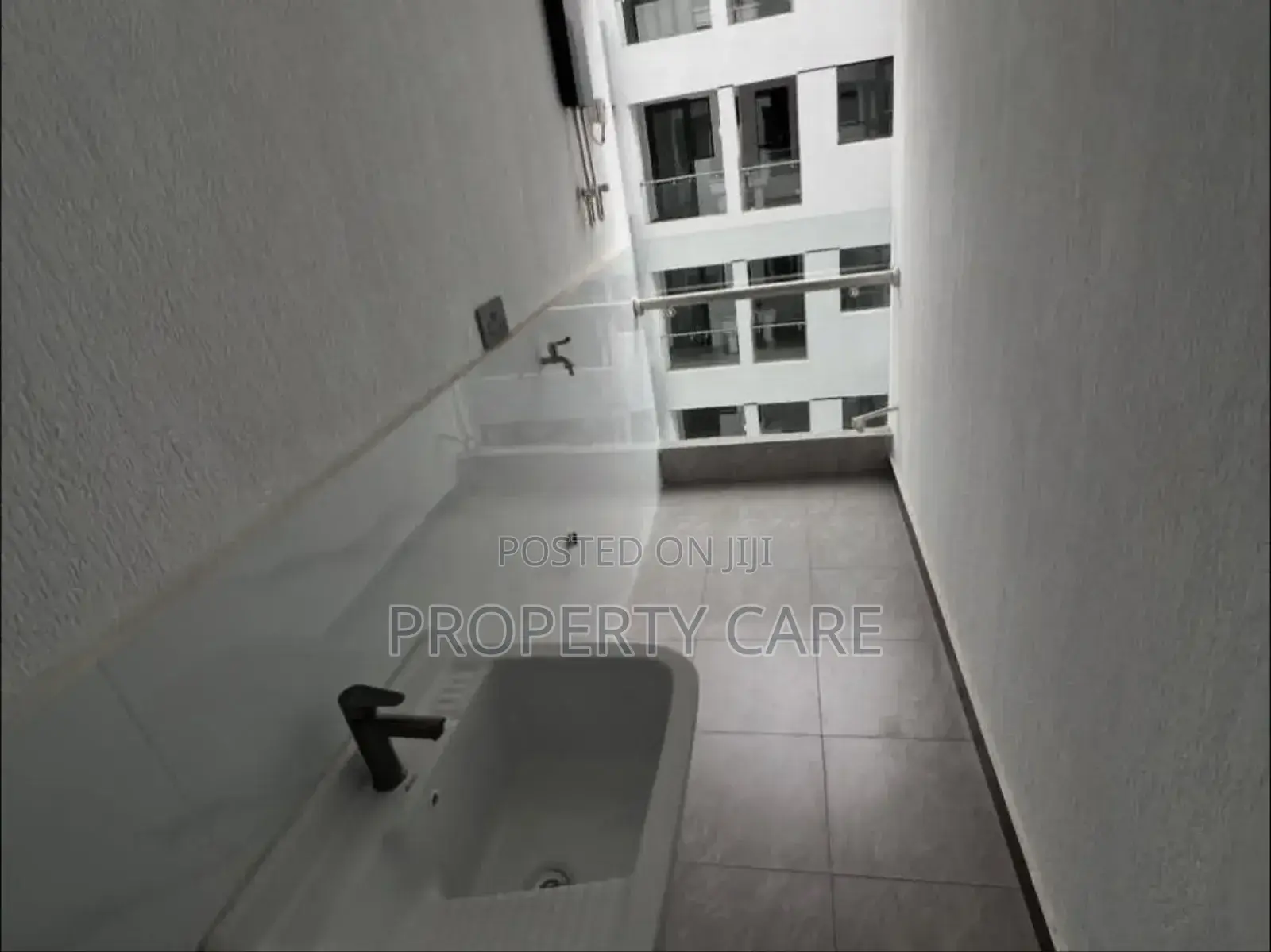 2bdrm Apartment in Valley Arcade for rent
