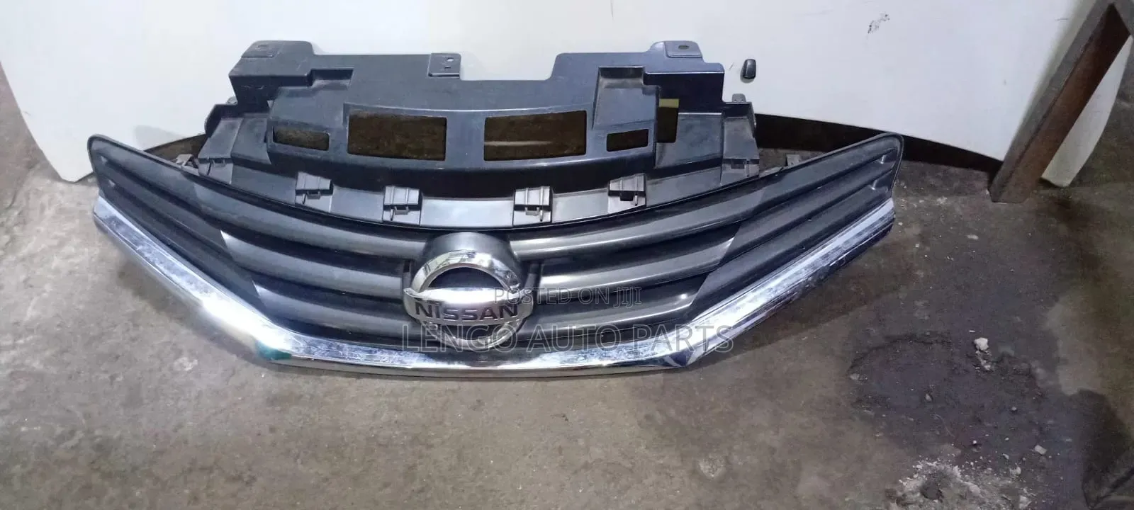 Nissan Note 2012 Grille