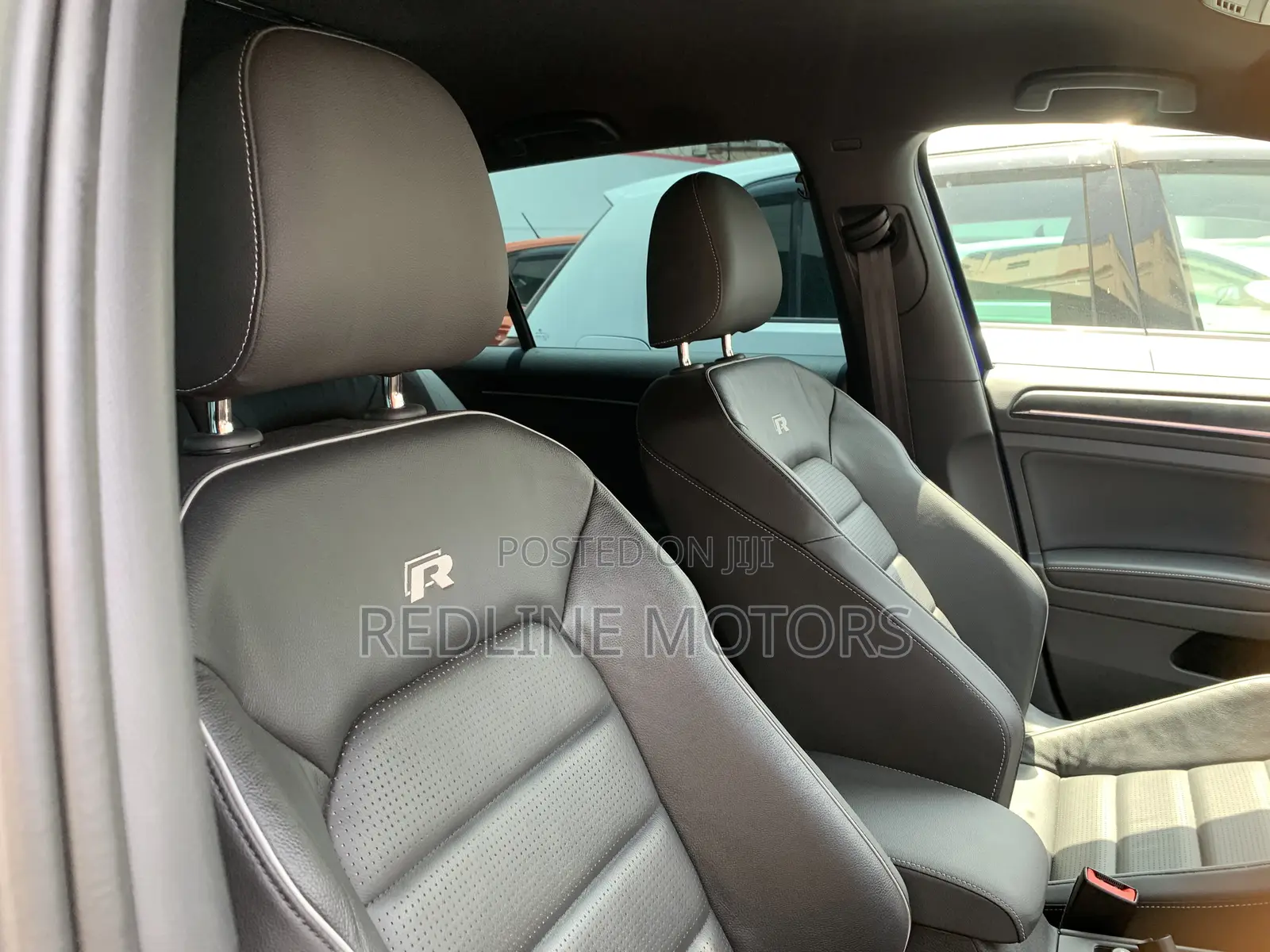 Volkswagen Golf R 4-Door w/DCC & Navigation 2018 Blue