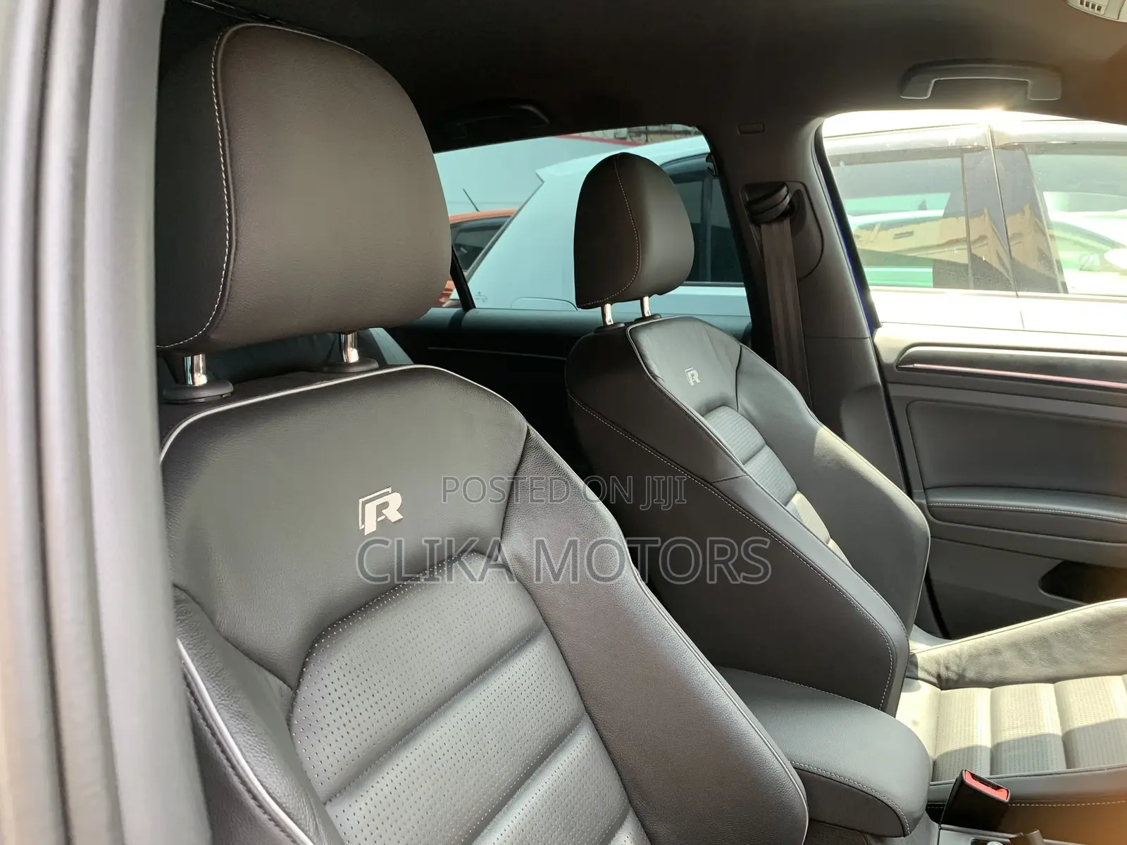 Volkswagen Golf R 4-Door w/DCC & Navigation 2018 Blue
