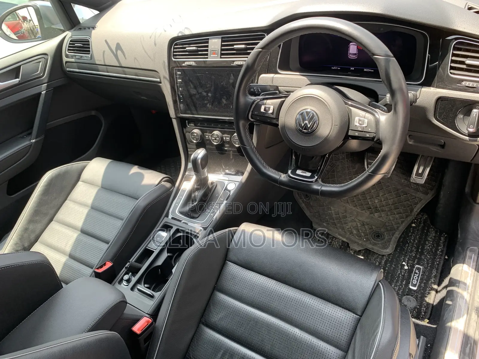 Volkswagen Golf R 4-Door w/DCC & Navigation 2018 Blue