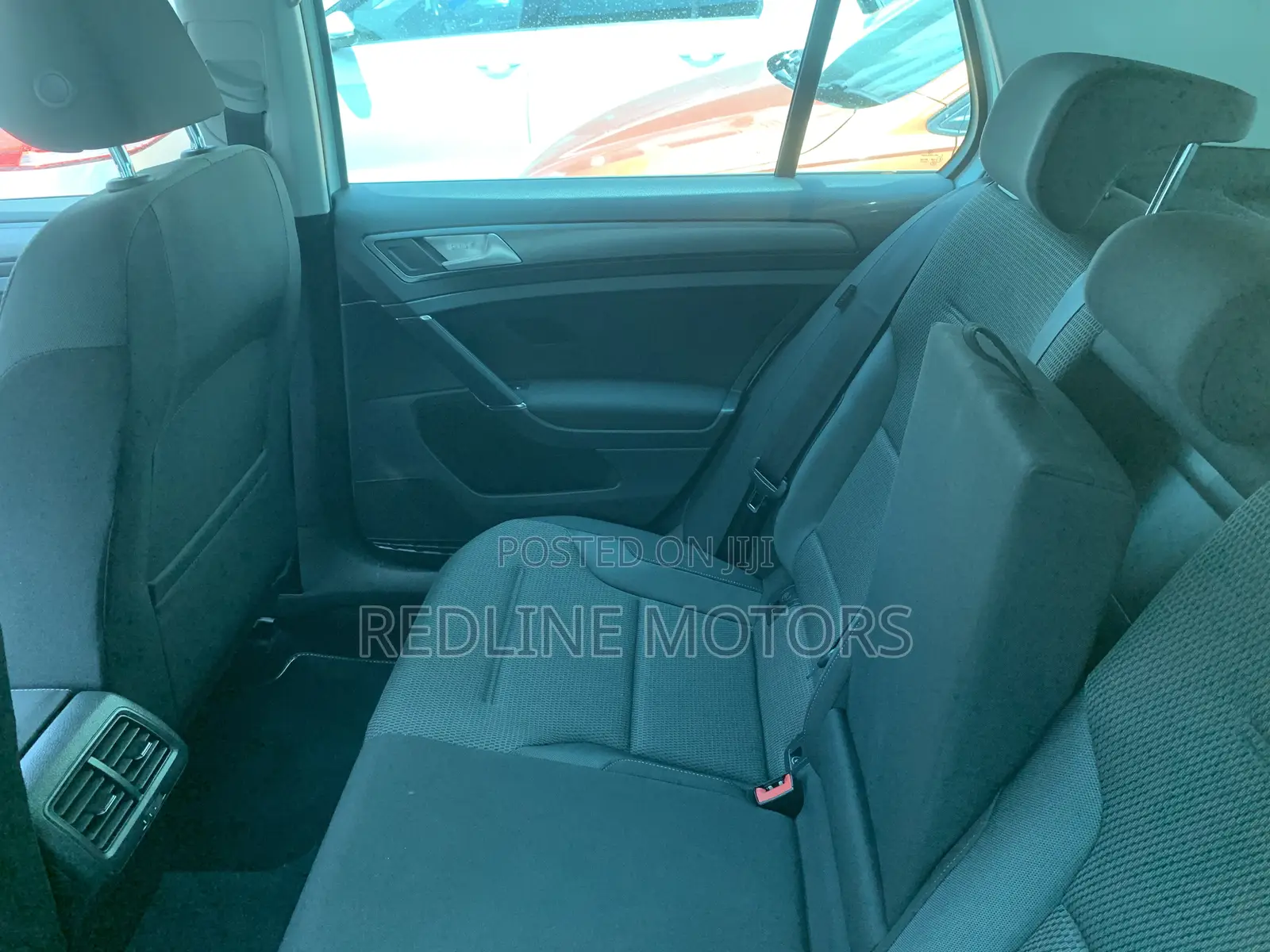 Volkswagen Golf TSI S FWD 2018 White