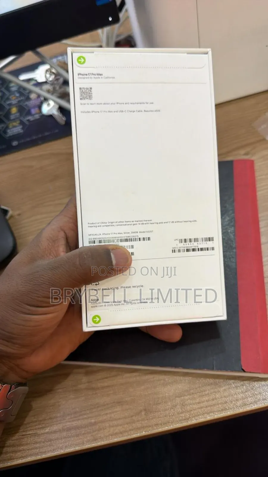 New Apple iPhone 17 Pro Max 256 GB Silver