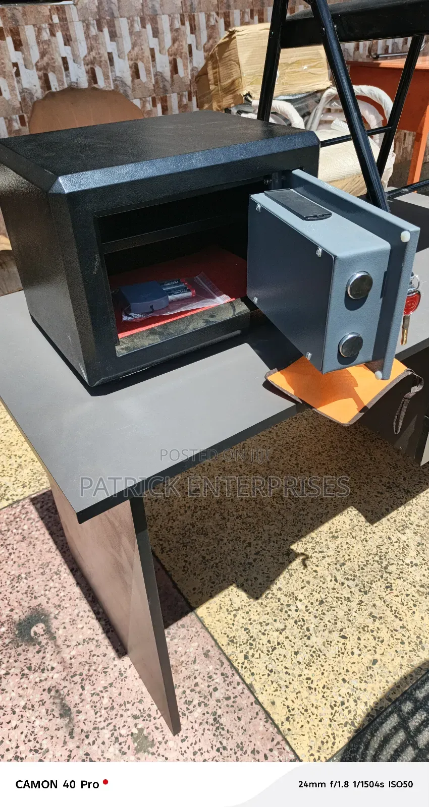 Imported Modern Safe Box 30kgs With Two Security Guard