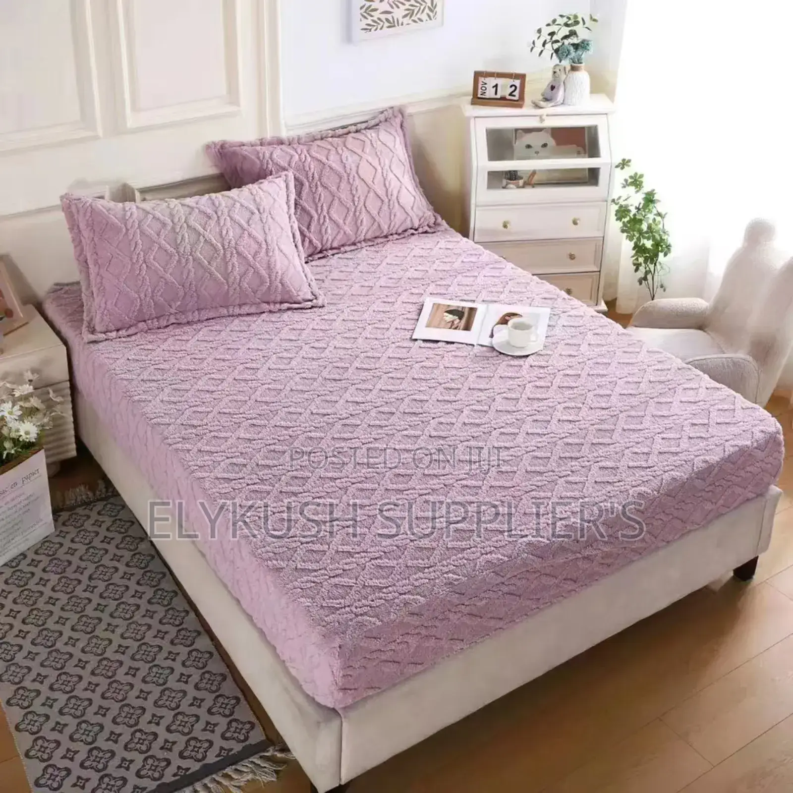 3pc Jacquard Sherpa Fleece Fitted Cover 
Size 6*7