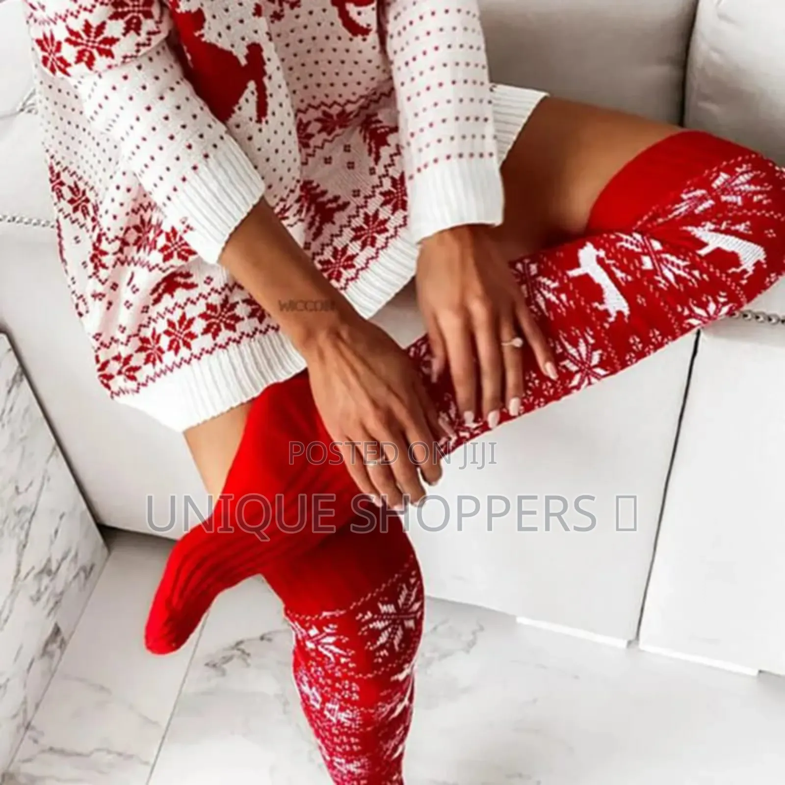 * Snuggle Up in Style This Winter!* *Wrap Yourself in Cuteness