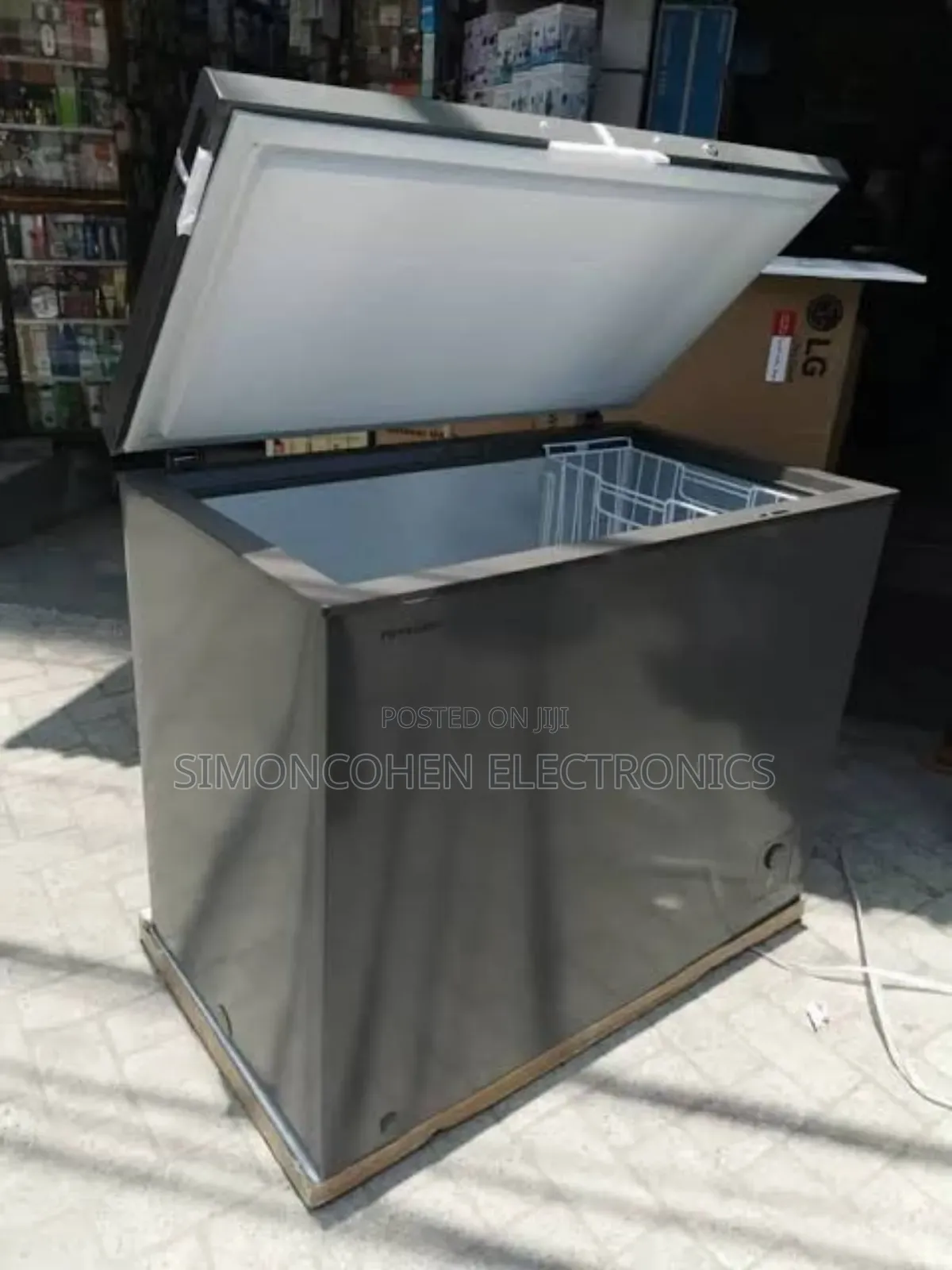 198l Hisense Chest Freezer