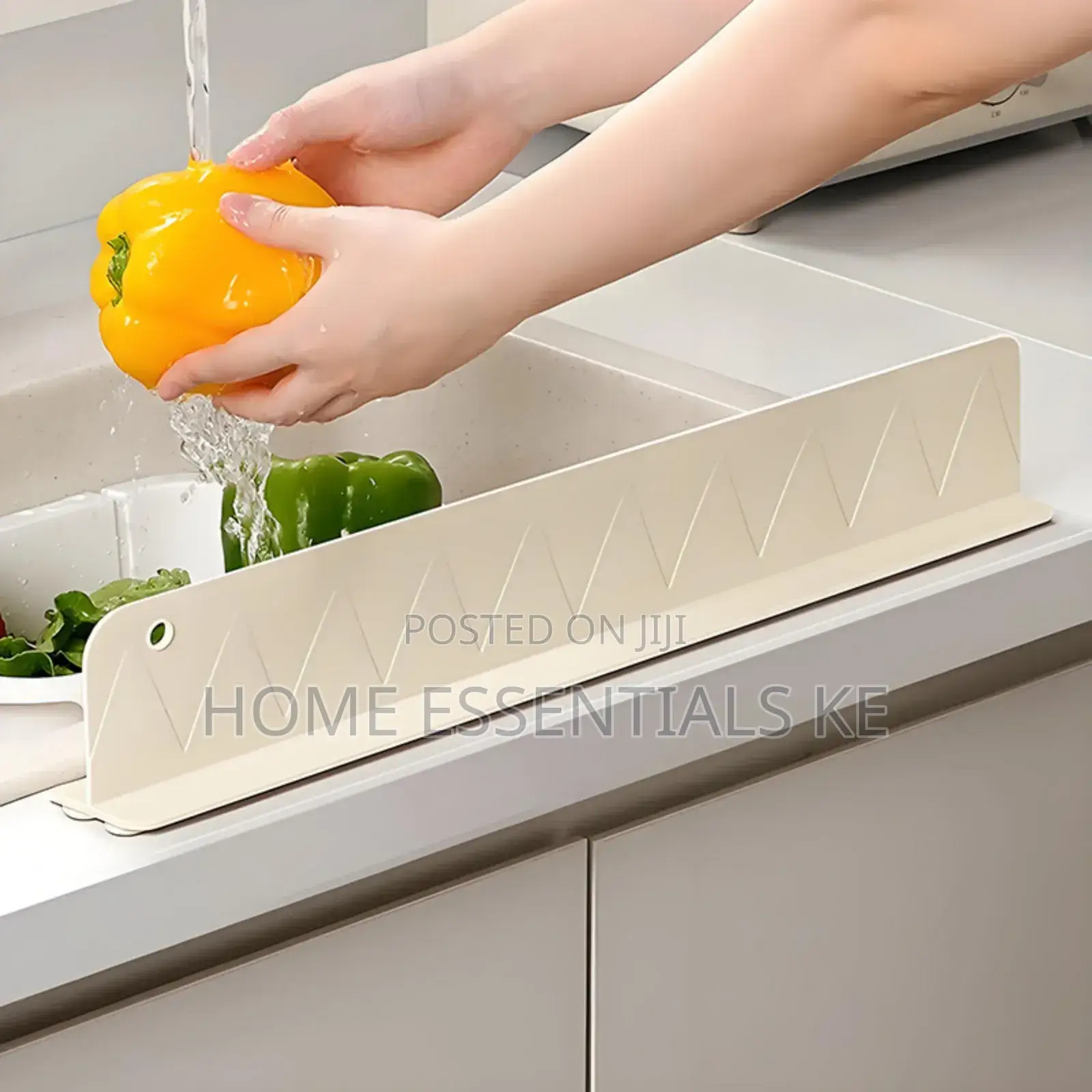 *Kitchen Sink Splash Guard With Suction Cup*