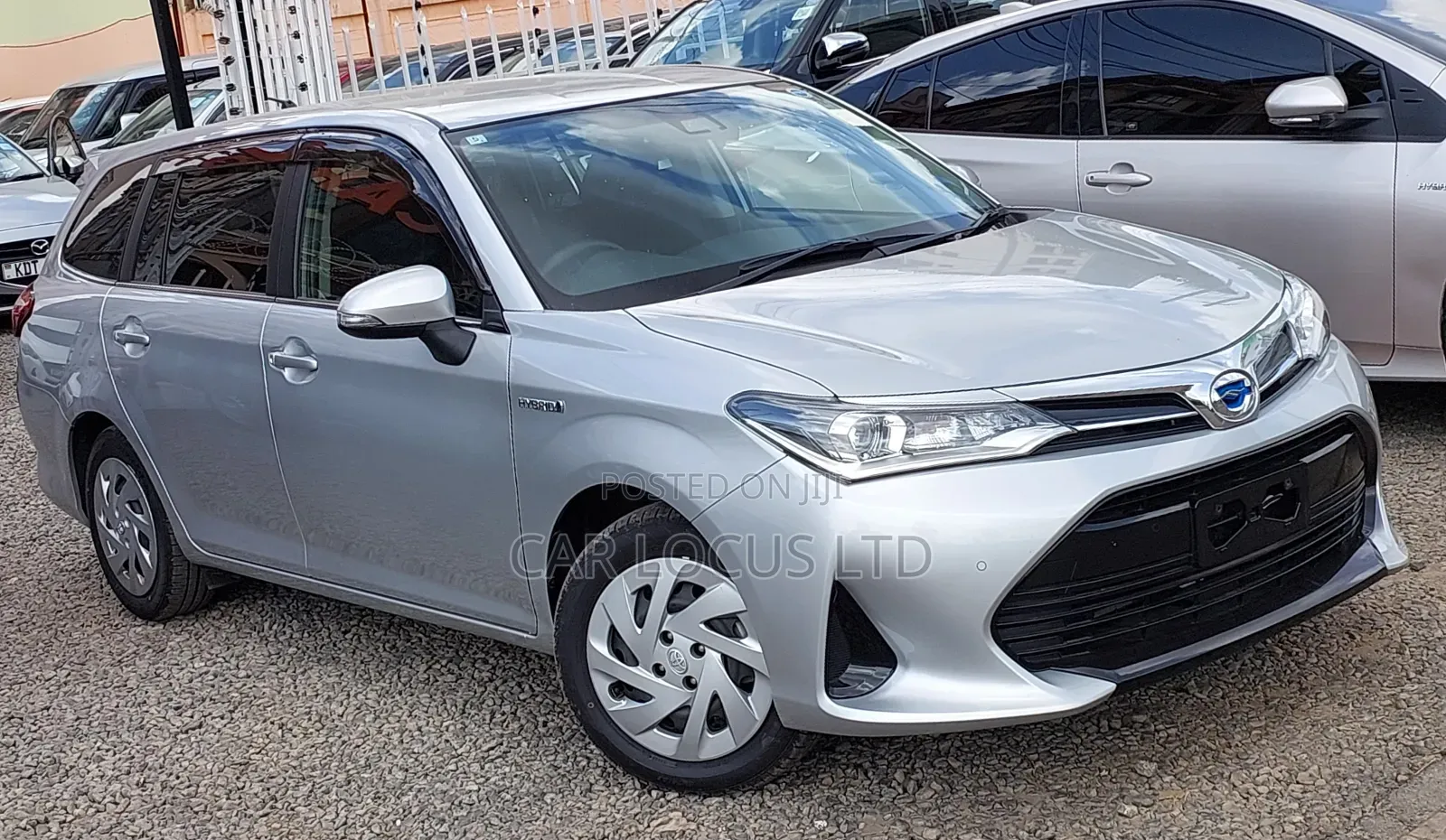 Toyota Corolla Fielder 1.5 Hybrid FWD 2018 Silver