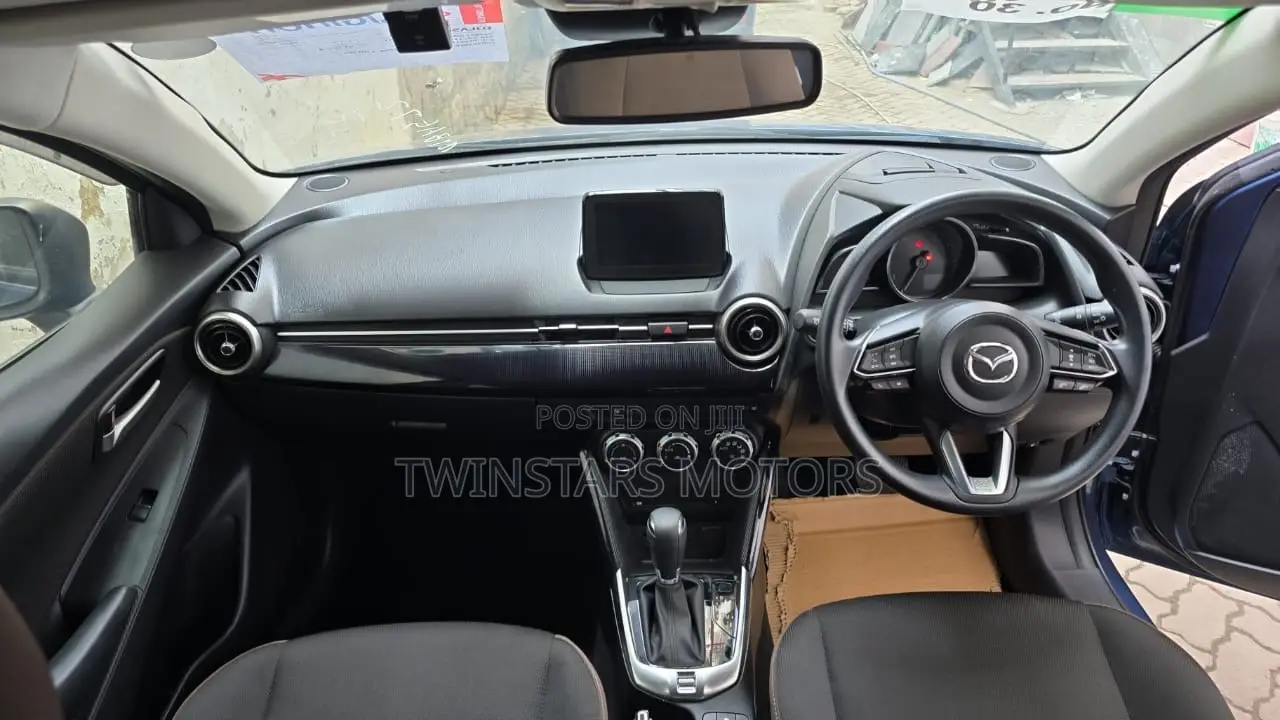 Mazda 2 2019 Blue