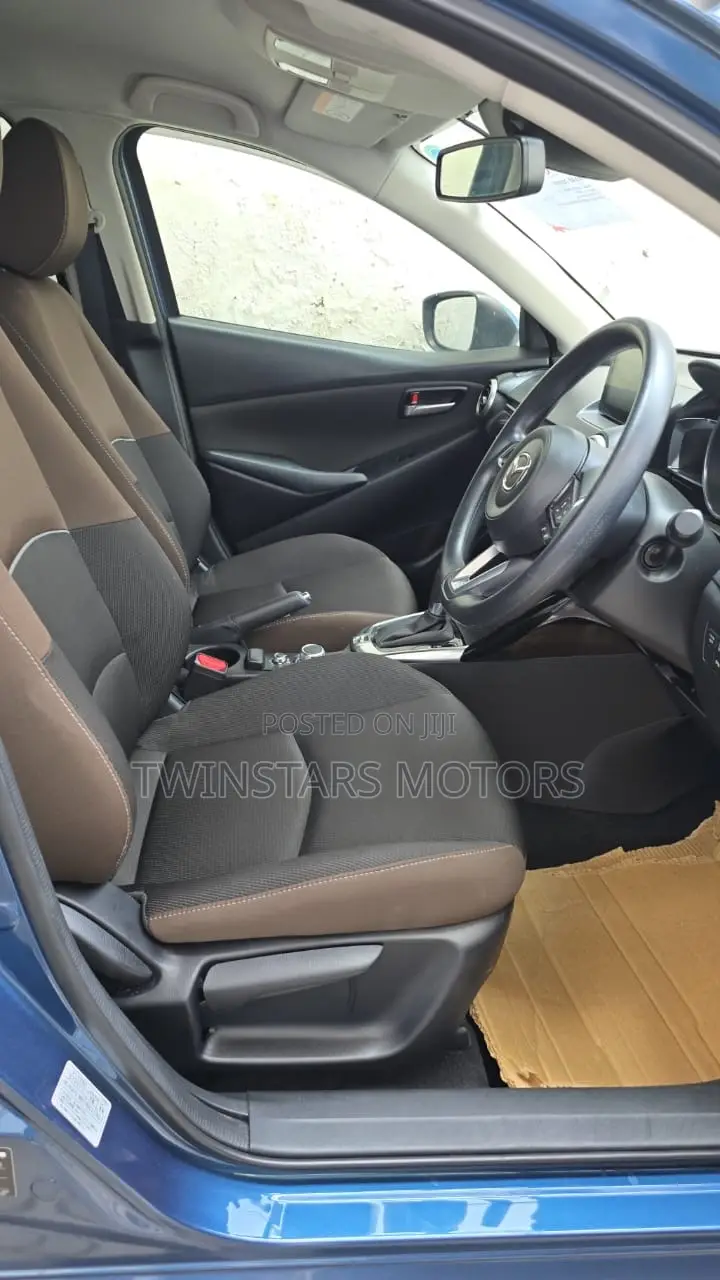 Mazda 2 2019 Blue