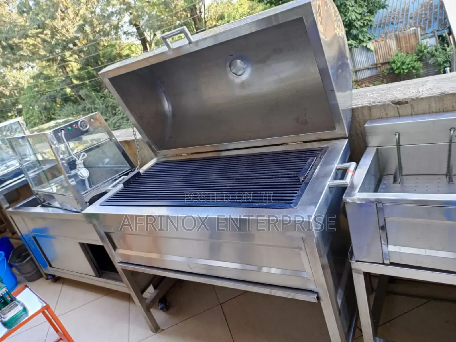  Barbecue Grill With Lid – Perfect for Nyaa Choma Zone