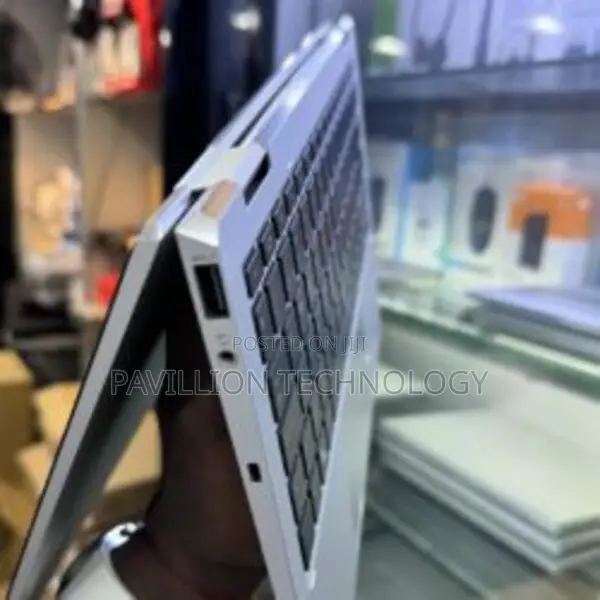 Laptop HP EliteBook 830 G8 16GB Intel Core I7 SSD 512GB