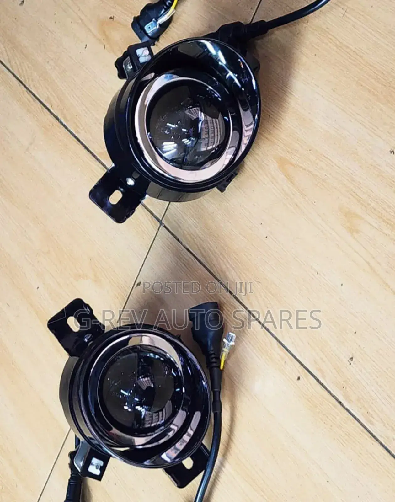 Nissan Foglights Projectors.