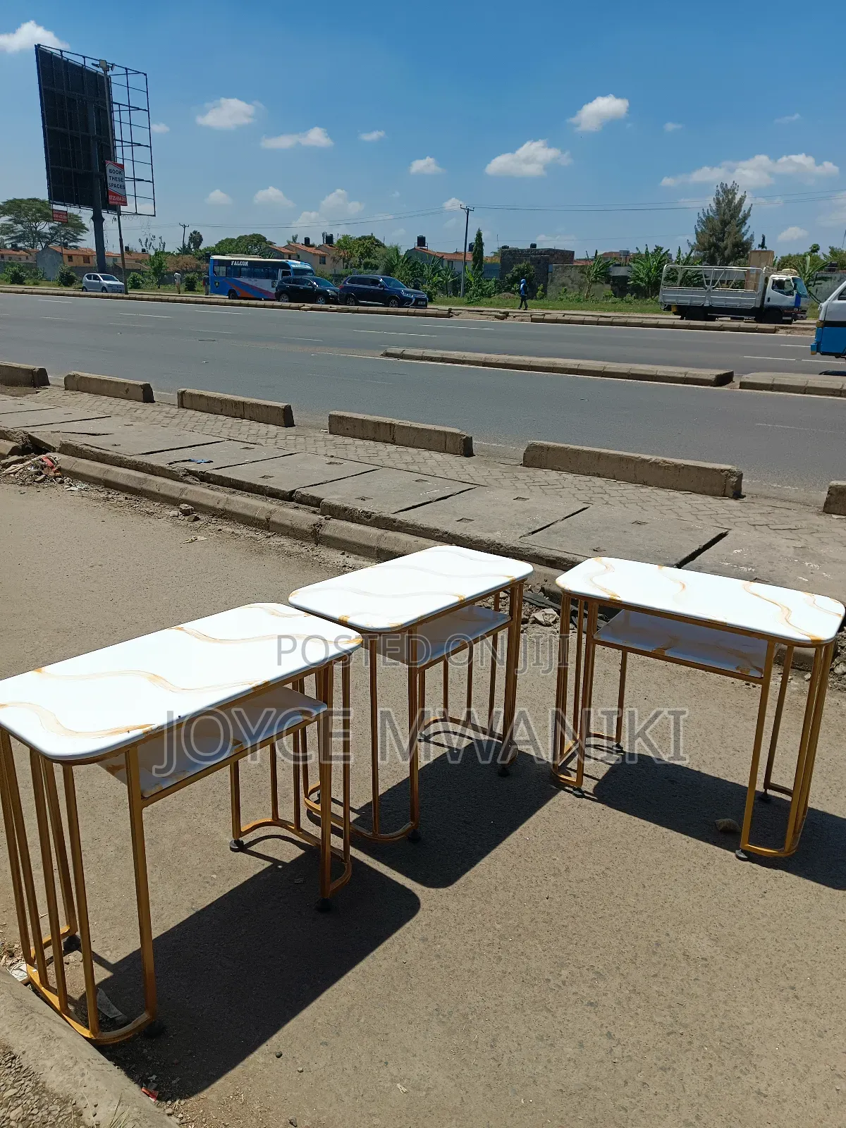 Manicure Marble White and Gold, Tables 