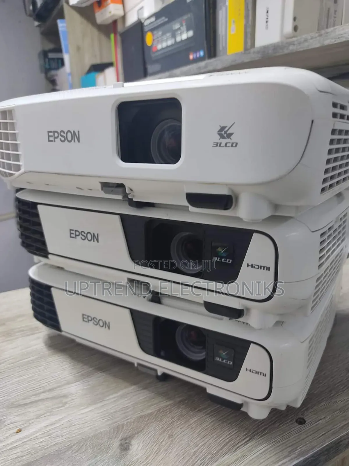 Ex-Uk High-Brightness Projector – Strong, Clean Ready to Use