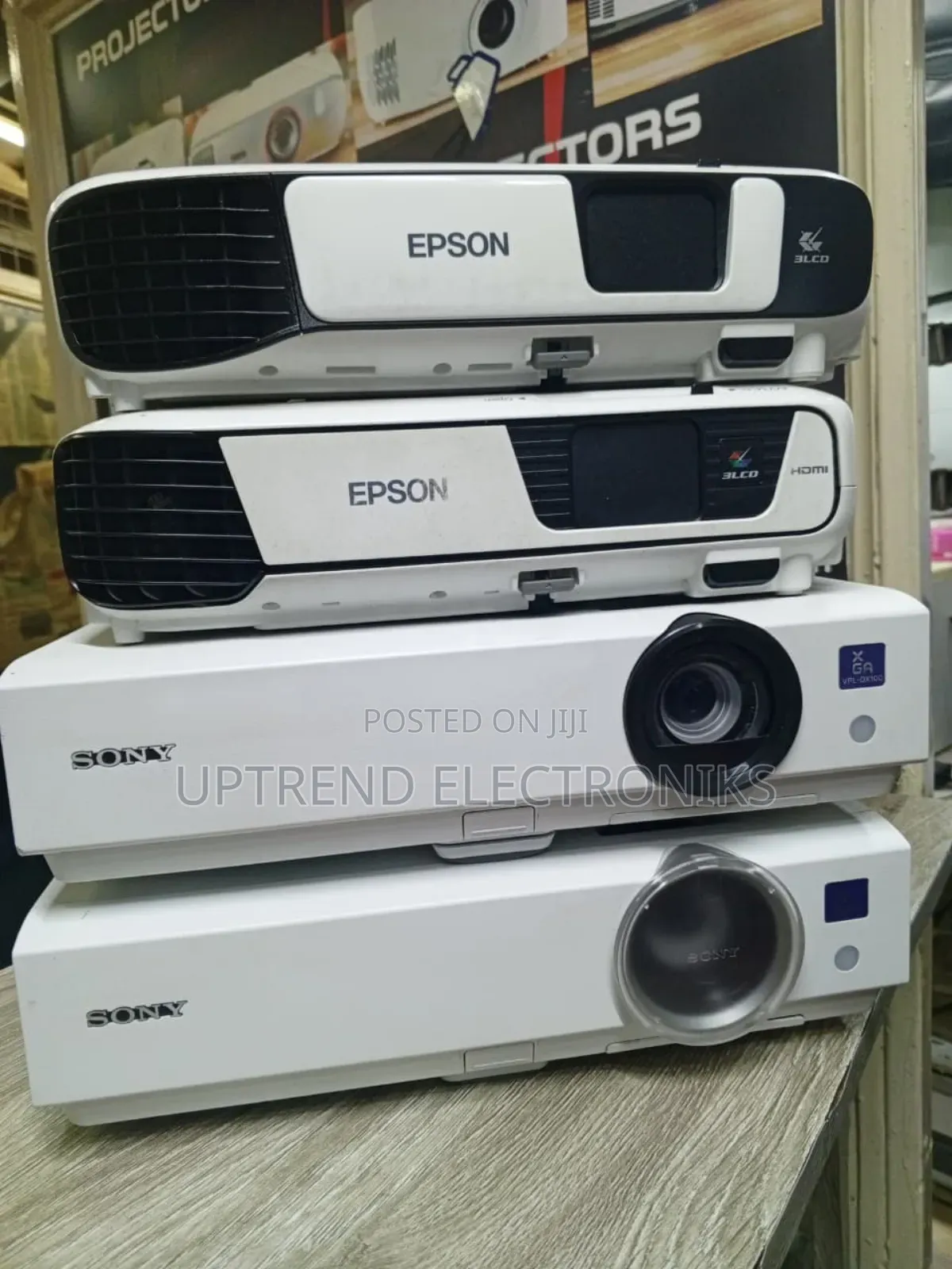 Ex-Uk High-Brightness Projector – Strong, Clean Ready to Use
