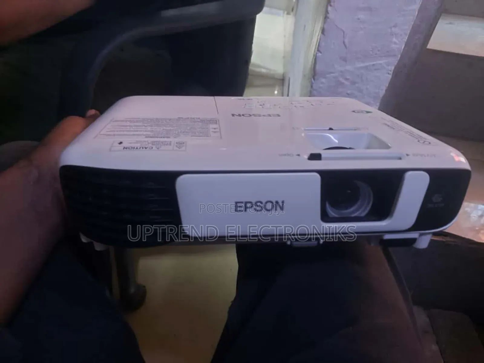 Epson X41 – Your Gateway to Stunning Visuals