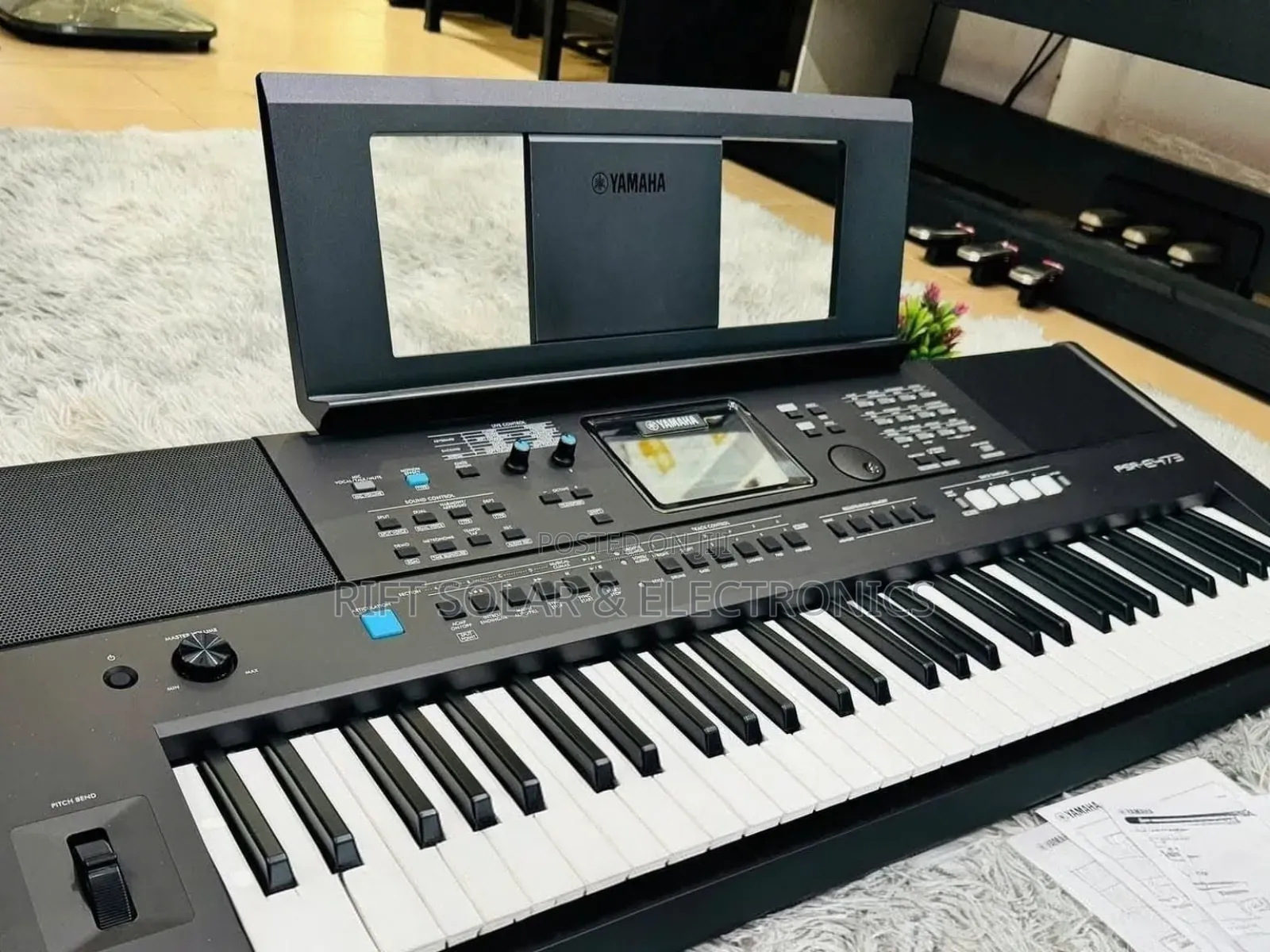 Yamaha PSR E 473 Portable Keyboard With Original Adapter
