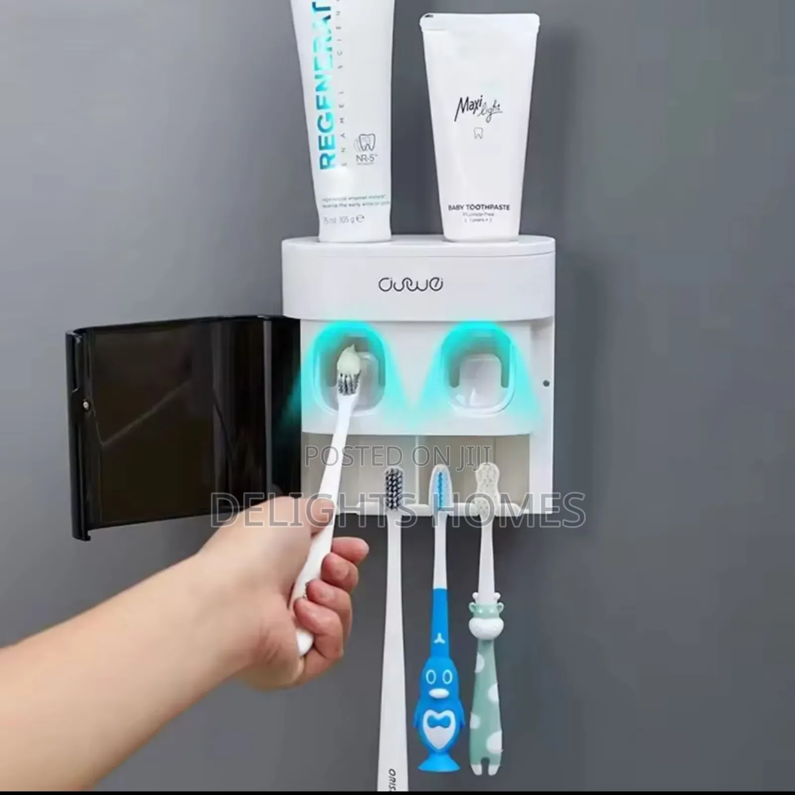 Wall-Mounted Automatic Toothpaste Dispenser_car