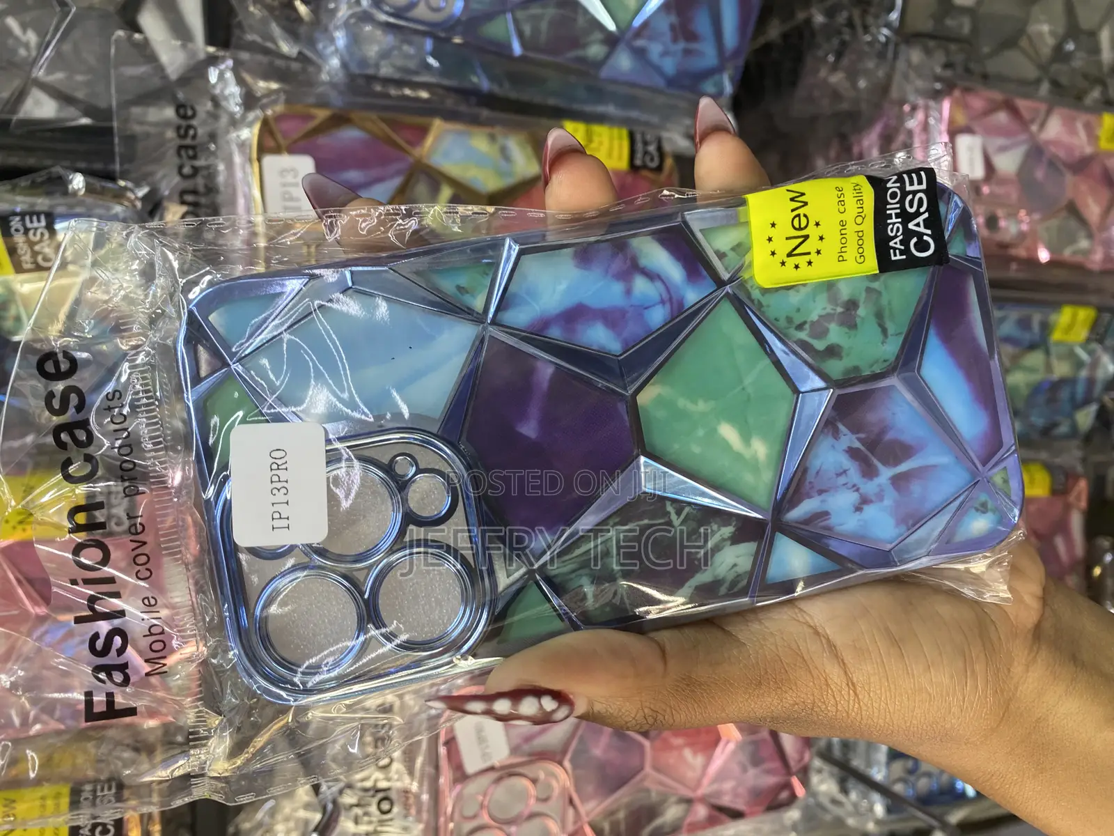 Hsrpro iPhone 13 Pro Geometric Diamond Shape Cover With Chrome Plating