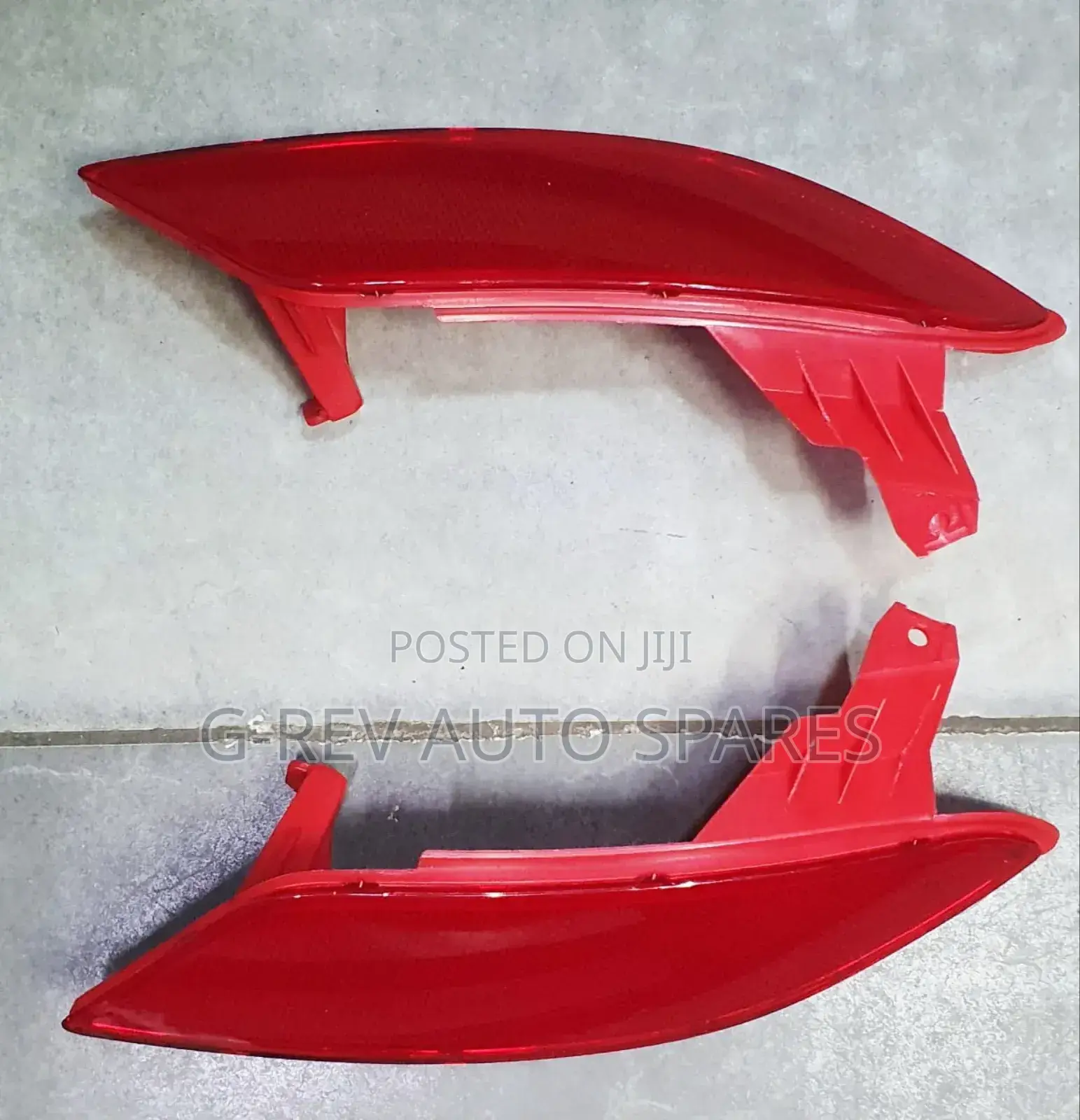 Honda Vezel Rear Bumper Reflectors.