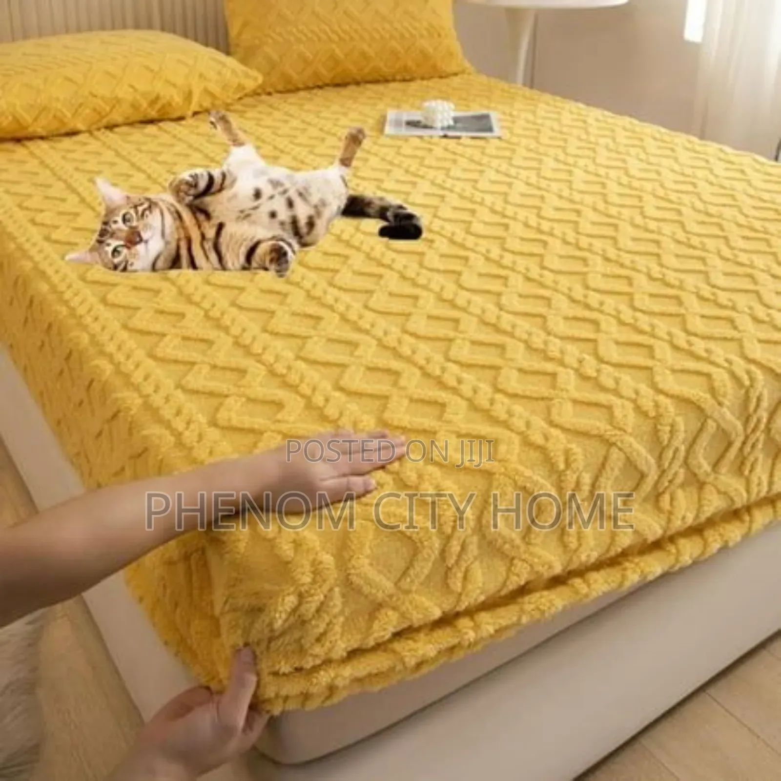 Sherpa Fitted Mattress Cover With Cases