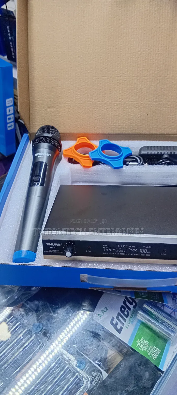 Shure 2 in 1 Wireless Microphone