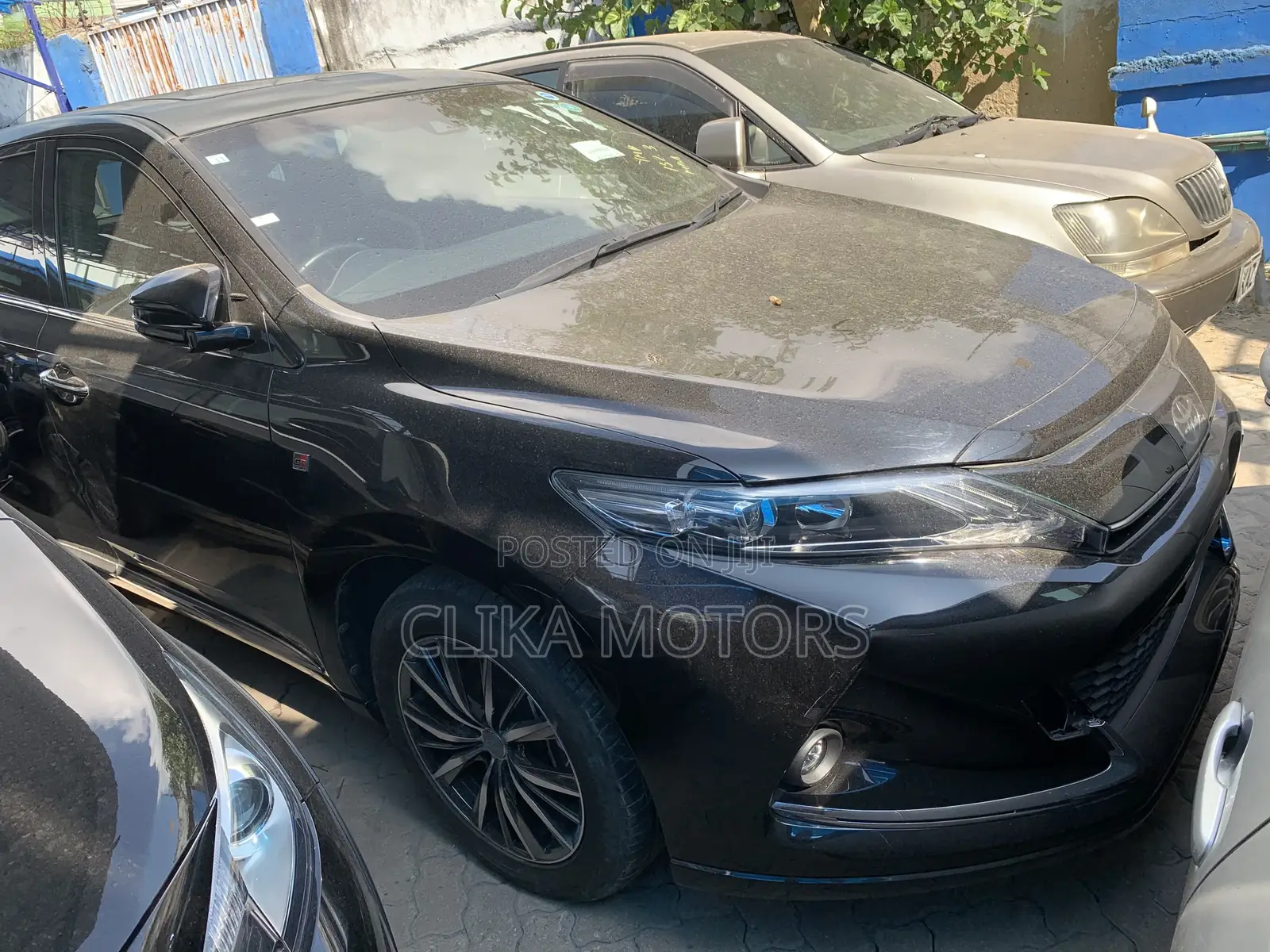 Toyota Harrier 2.0 Turbo 4WD 2018 Black