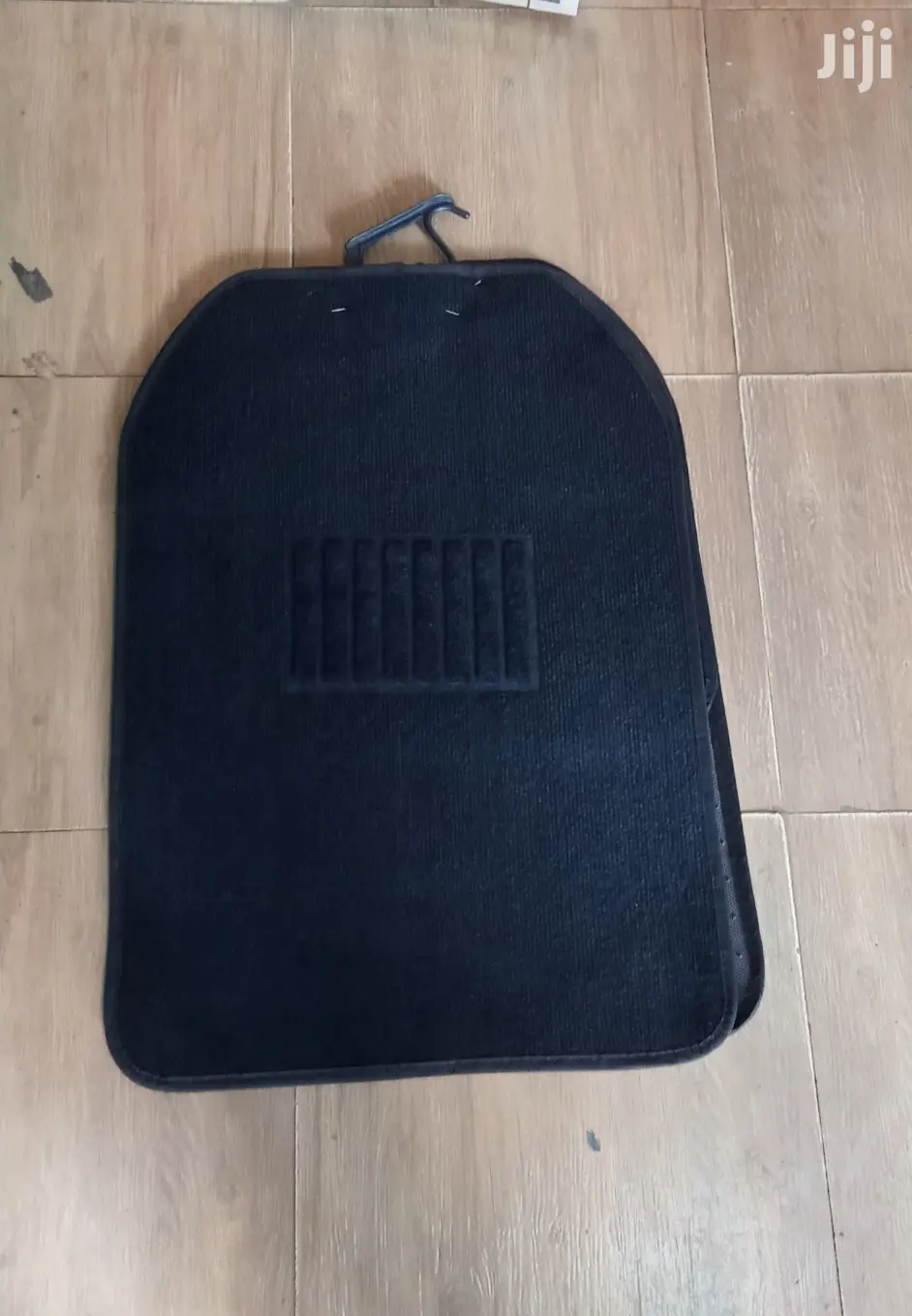 New Woollen 5 Seater Car Floor Mats, Free Delivery Within Nairobi Town