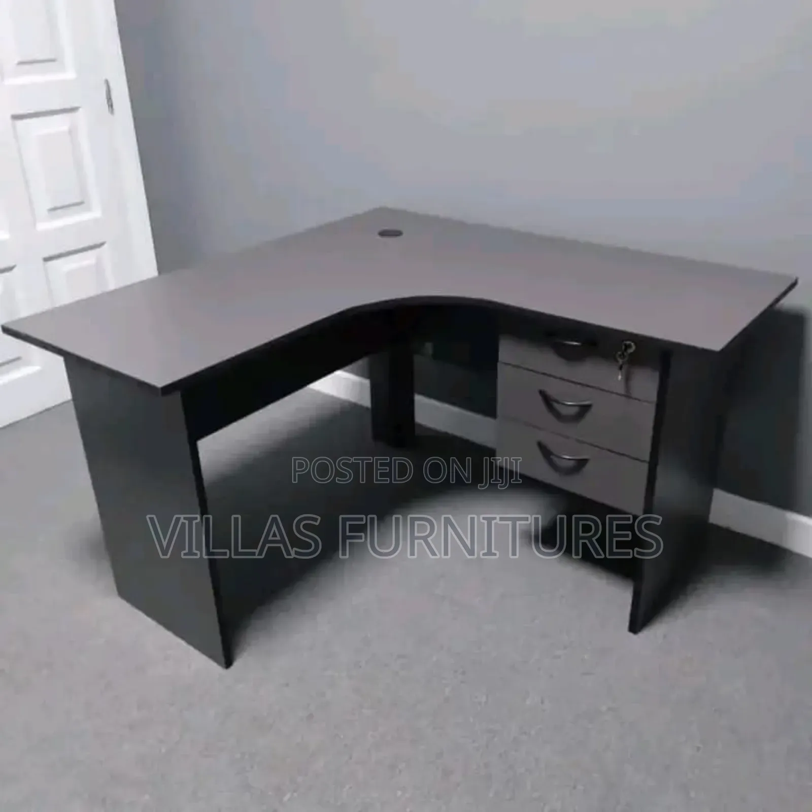 4 by 4 Feet Local Made L Shaped Desk