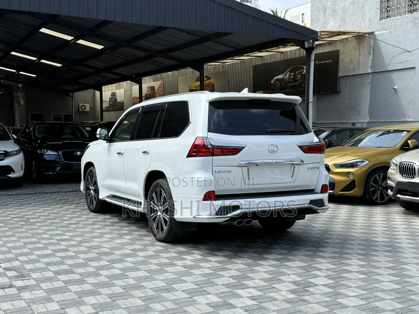 Lexus LX 2018 Pearl