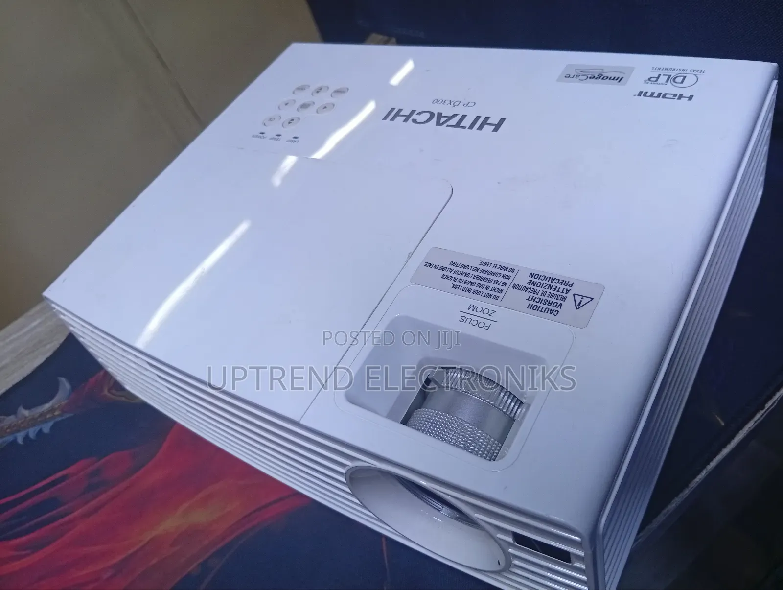 Hitachi Cp-Dx300 – 3000 Lumens Power!