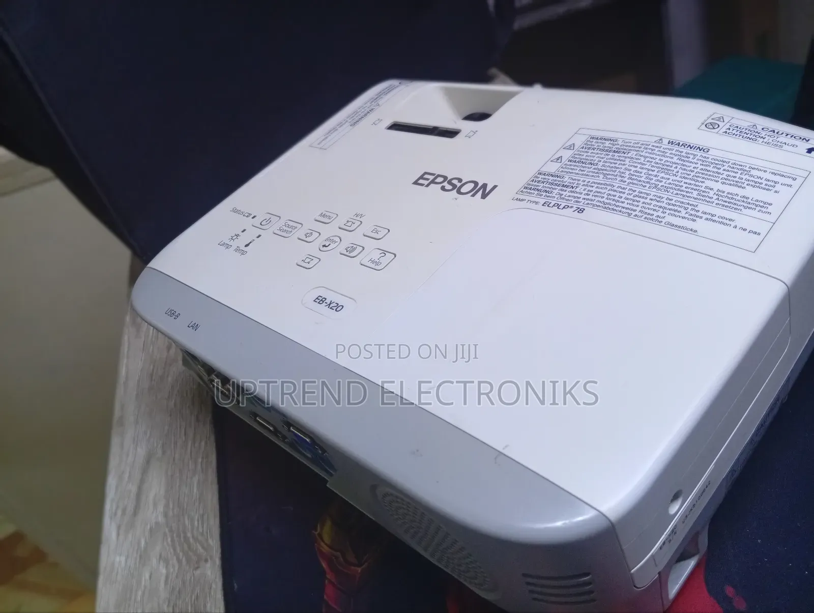 Epson X20 – 2700 Lumens Brightness